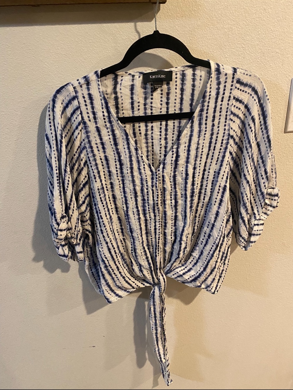 Karen Kane White and Navy Tie-Front Women’s‎ Top Size XL